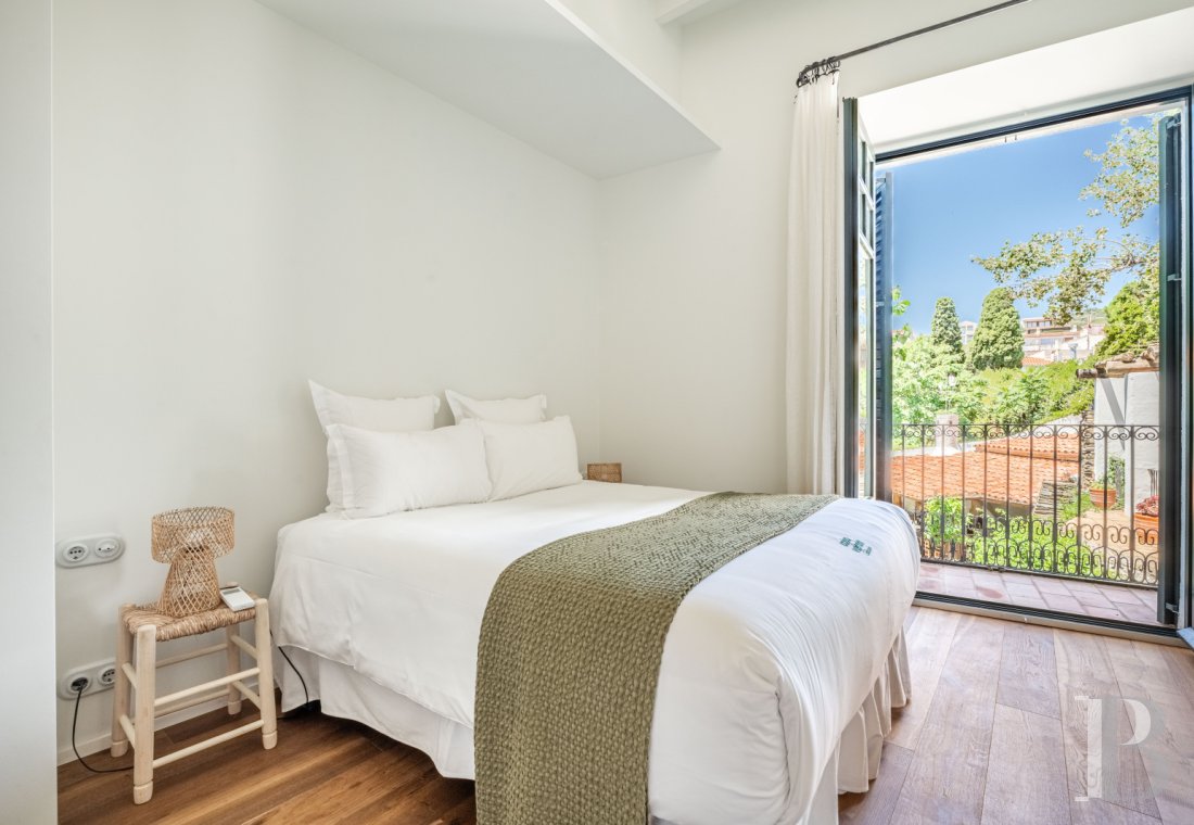 À Cadaques, dans le Parc naturel de Cap de Creus, une impressionnante maison de Peter Harnden, architecte des années 60 - photo  n°19